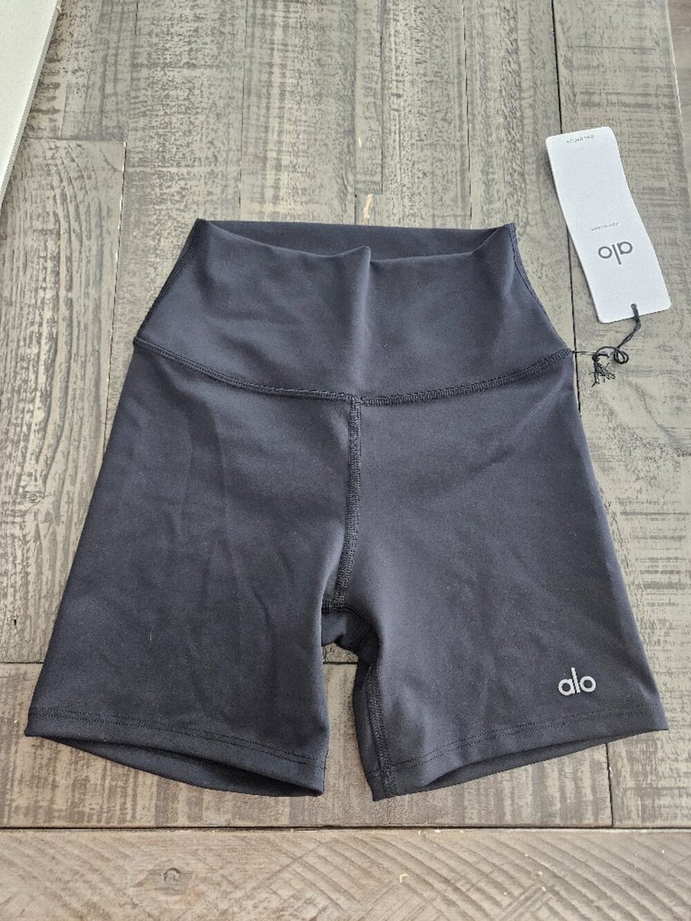 Alo Yoga 5" Airlift Energy Short